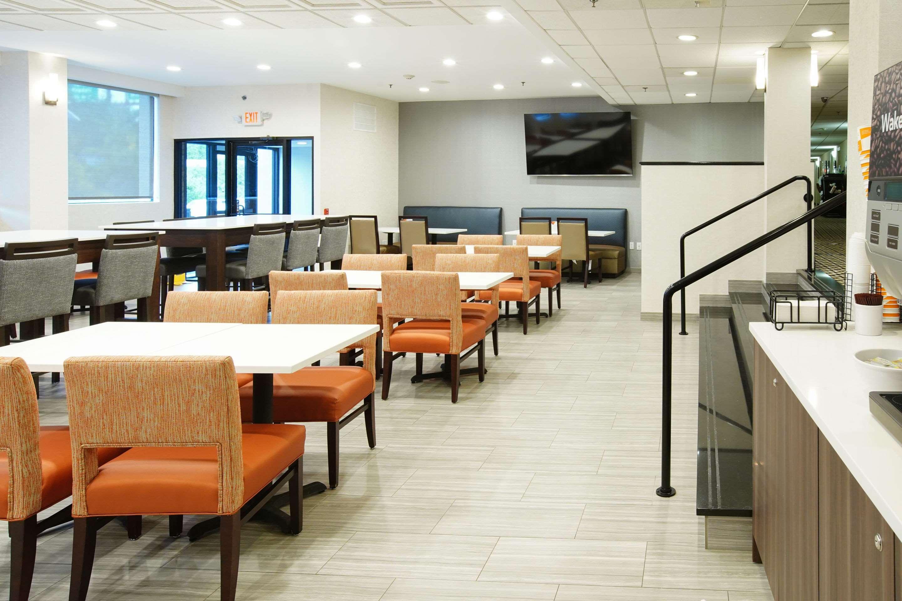 Best Western Paramus Hotel & Suites Экстерьер фото